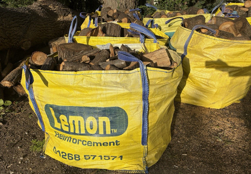 Bulk firewood logs tonne - logs, in