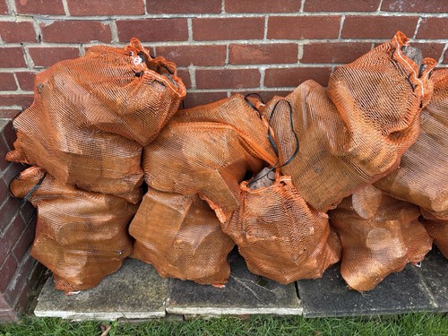 Dried hardwood firewood - firewood, logs