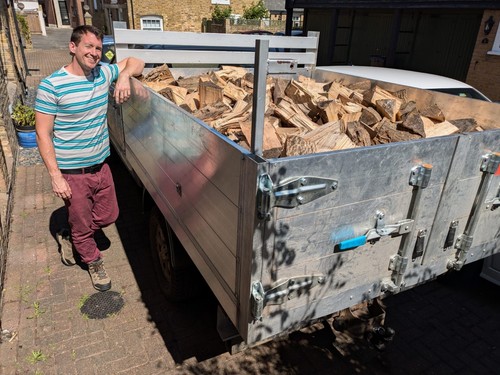 Seasoned hardwood logs - logs,, 2m³